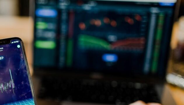 punter in NJ playing casino game on a betting app